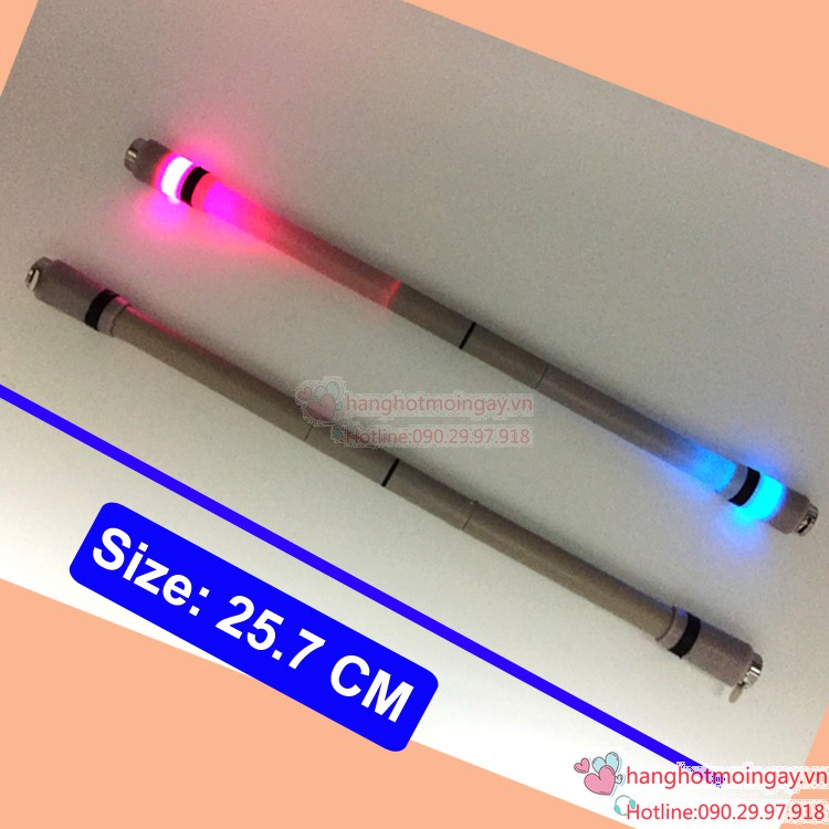 Bút dài dùng để quay cao cấp có đèn  N686