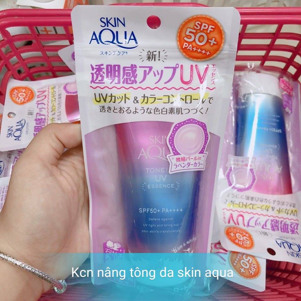 kem / chai xịt chống nắng SKIN AQUA Tone Up UV