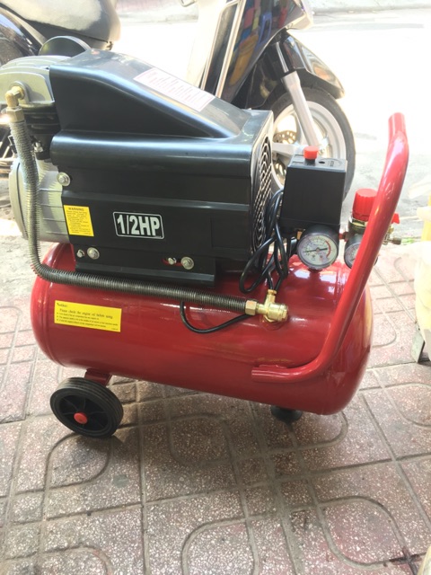 Máy nén khí, nén dầu 1/2HP bình 24L LUMA 2 động cơ