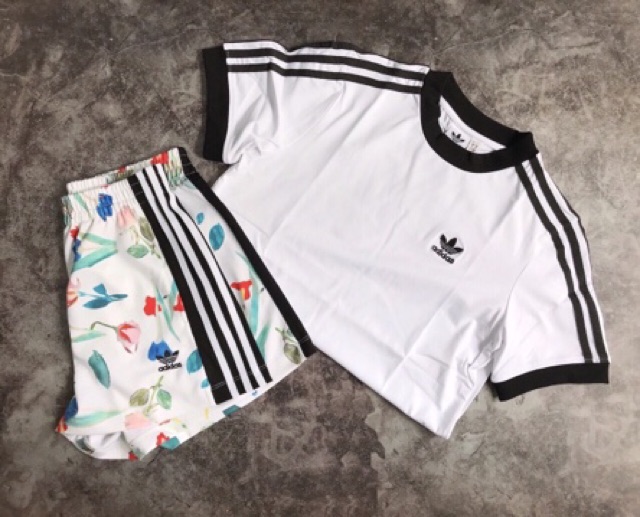 Quần hoa xinh xịn