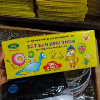 10 hộp đất nặn