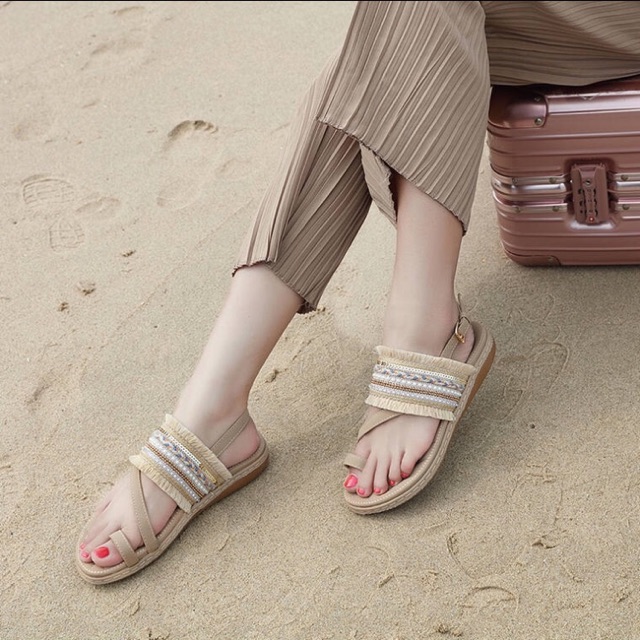 Giày sandal boho đi biển