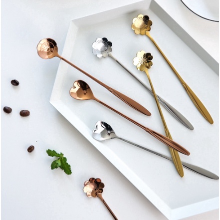 Rér●1 Muỗng Cà Phê Được Làm Từ Thép Không Gỉ Với Họa Tiết Hình Bông Hoa