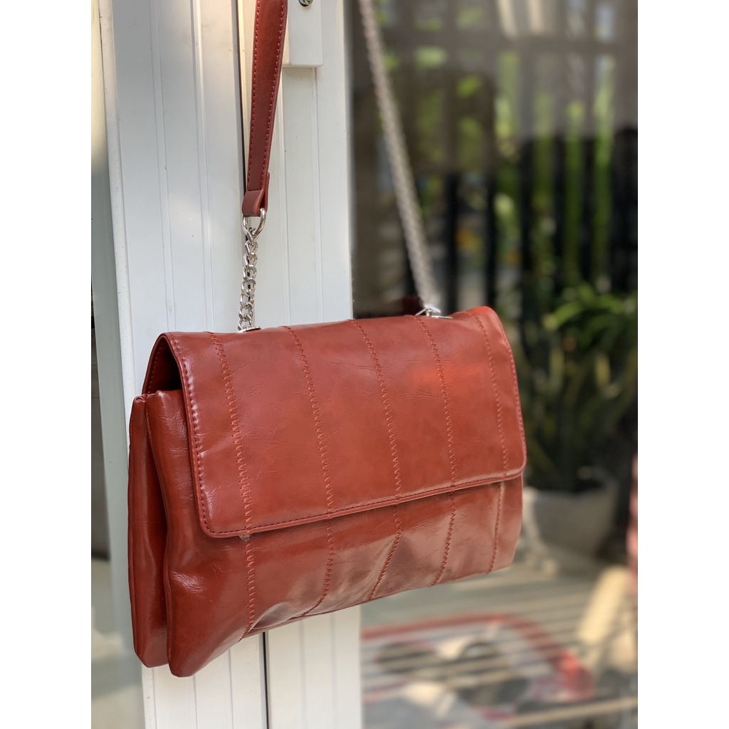 Túi đeo vai chần sọc hiệu ZARA