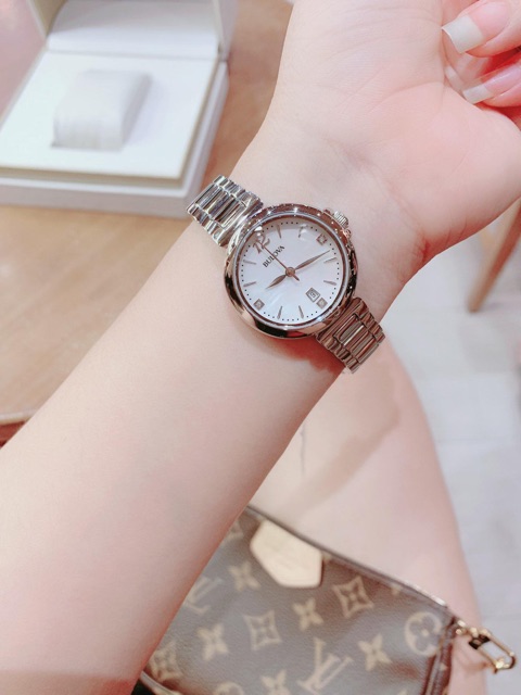 Đồng hồ nữ Bulova 96P149
