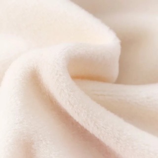Body đỏ cho năm mới may mắn