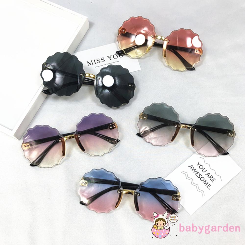 Kính Mát Hình Bông Hoa Xinh Xắn Cho Bé