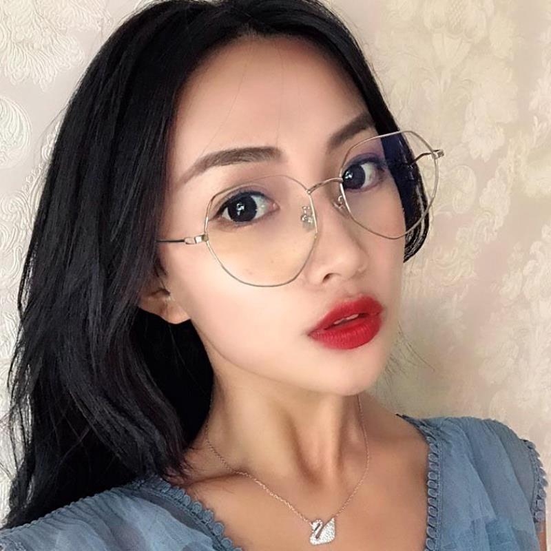 Kính mát tròng trong suốt phong cách cổ điển thanh lịch dành cho nữ | BigBuy360 - bigbuy360.vn