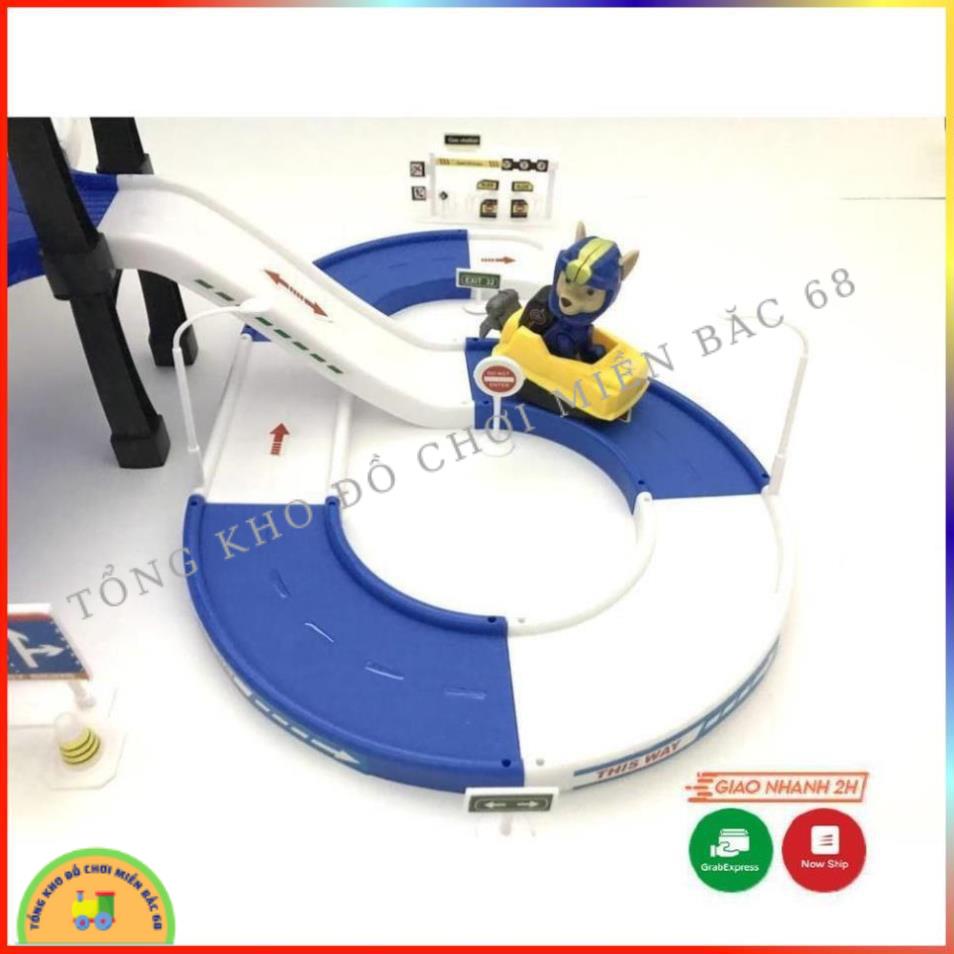 Tháp canh phòng chó cứu hộ Paw Patrol đồ chơi và mô hình lắp ráp cầu trượt bãi đỗ xe Parking Lot TKMB68