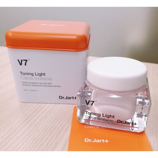 Kem dưỡng trắng và tái tạo da Dr Jart+ V7 Toning Light