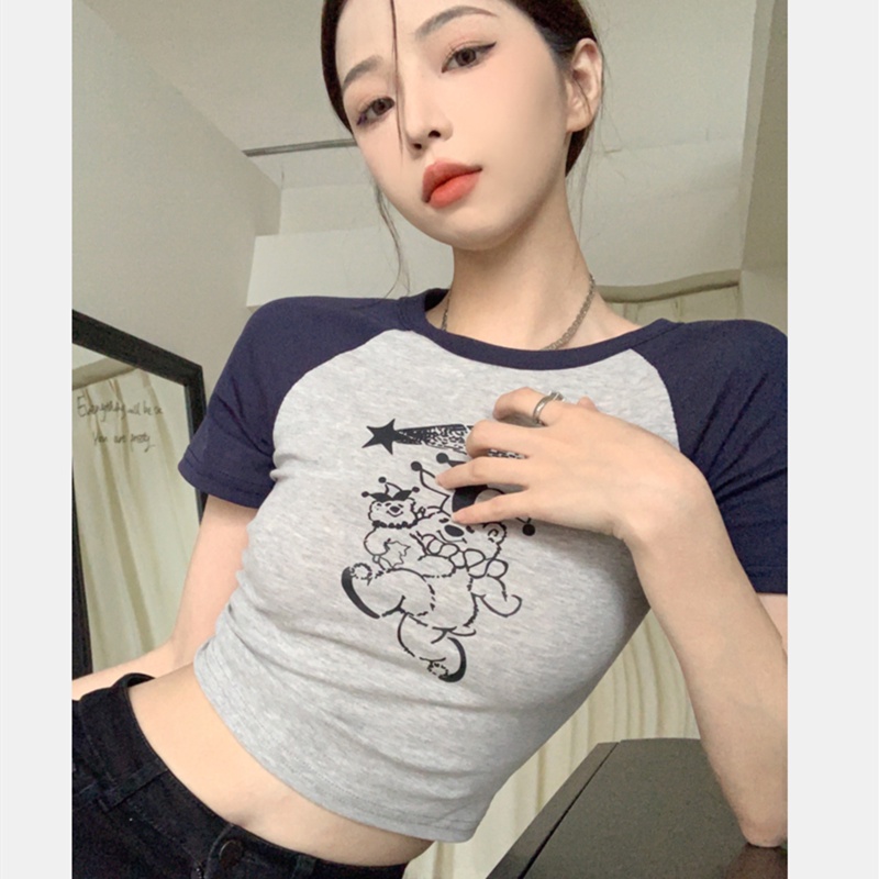 Áo Croptop Tay Ngắn Hoạ Tiết In Thiết Kế Ôm Sát Tôn Dáng