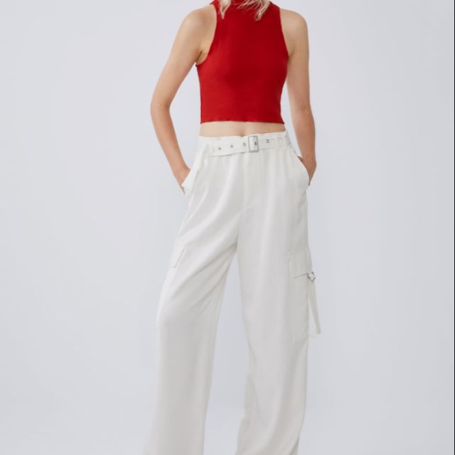 Áo croptop zara authentic.