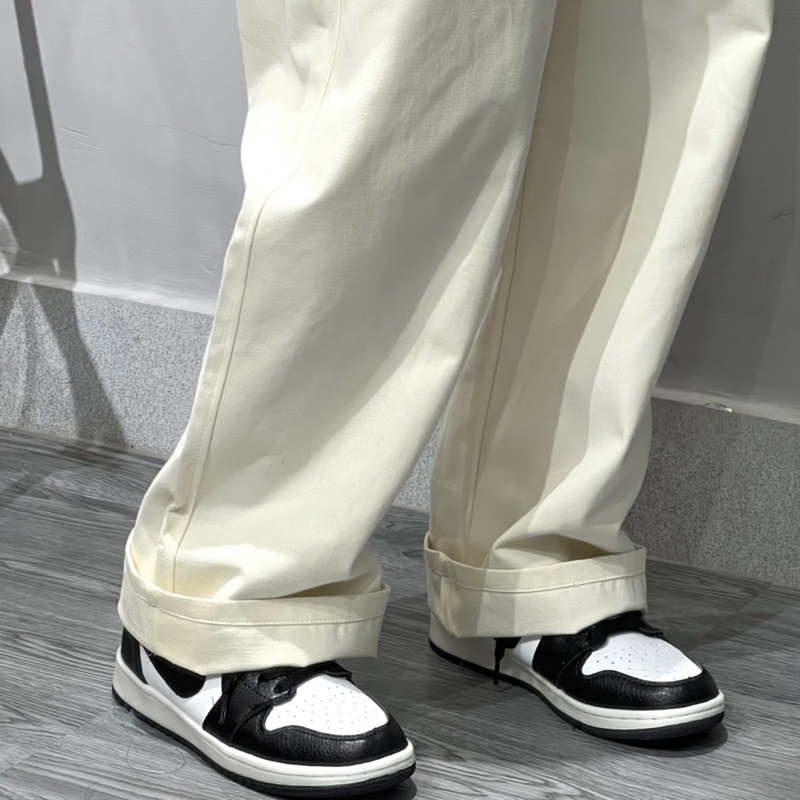 Quần kaki ống rộng dáng suông - kiểu quần trơn kaki basic Ulzzang .