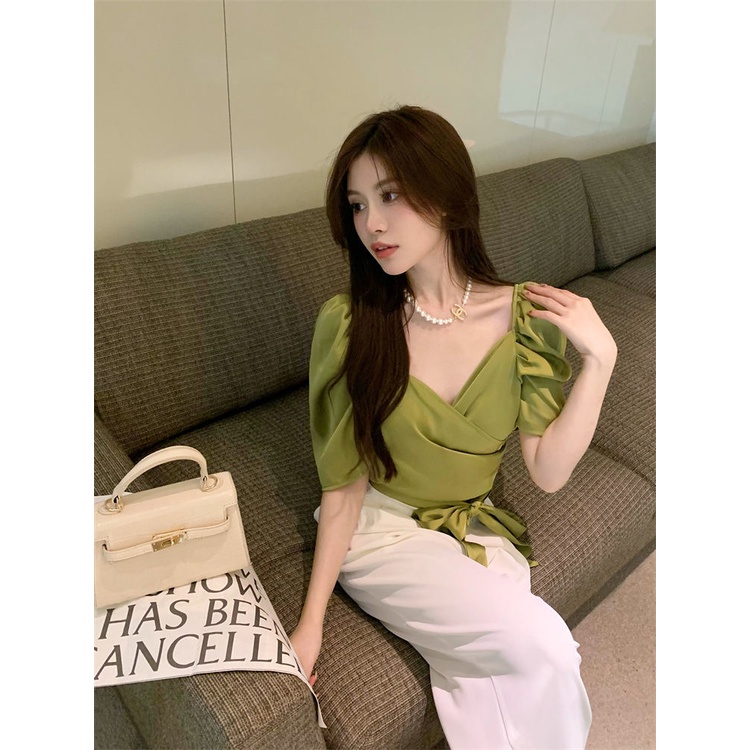 Áo Sơ Mi Tay Ngắn Phồng Cổ Chữ V Thắt Nút Chất Liệu Satin Kiểu Dáng Mới