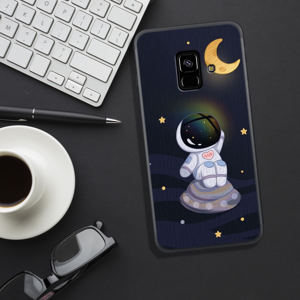 ỐP LƯNG  SAMSUNG A5 2018/A6 2018/A8 2018/J6 2018/A8 PLUS  , IN HÌNH PHI HÀNH GIA ĐỘC LẠ, BẮT MẮT