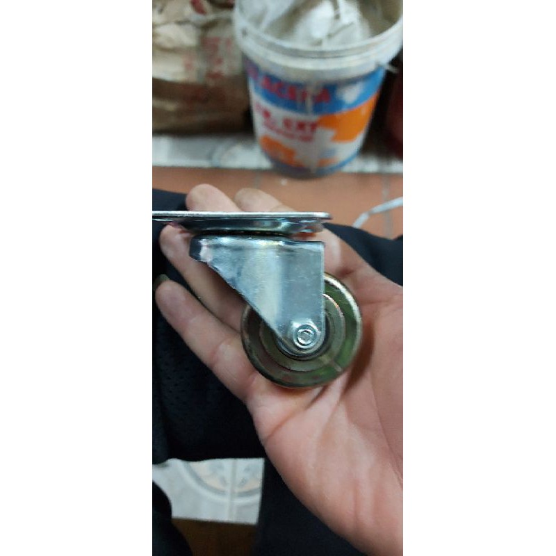 Bánh xe sắt bông mai