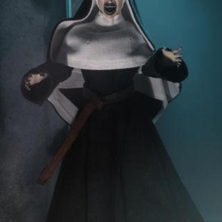 Mô hình Neca The Nun