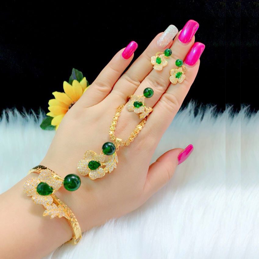 Bộ Trang Sức Nhiều Màu Cao Cấp Sang Chảnh