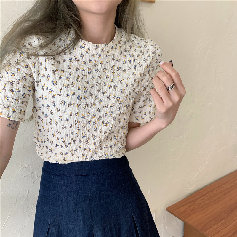 Áo Kiểu Tay Ngắn Họa Tiết Hoa Xinh Xắn Phong Cách Hàn Quốc Dành Cho Bạn Gái