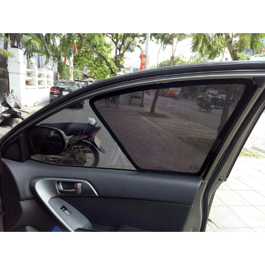 Rèm che nắng kính theo xe Kia Forte, Cerato 2010- Bộ 4 tấm dính nam châm