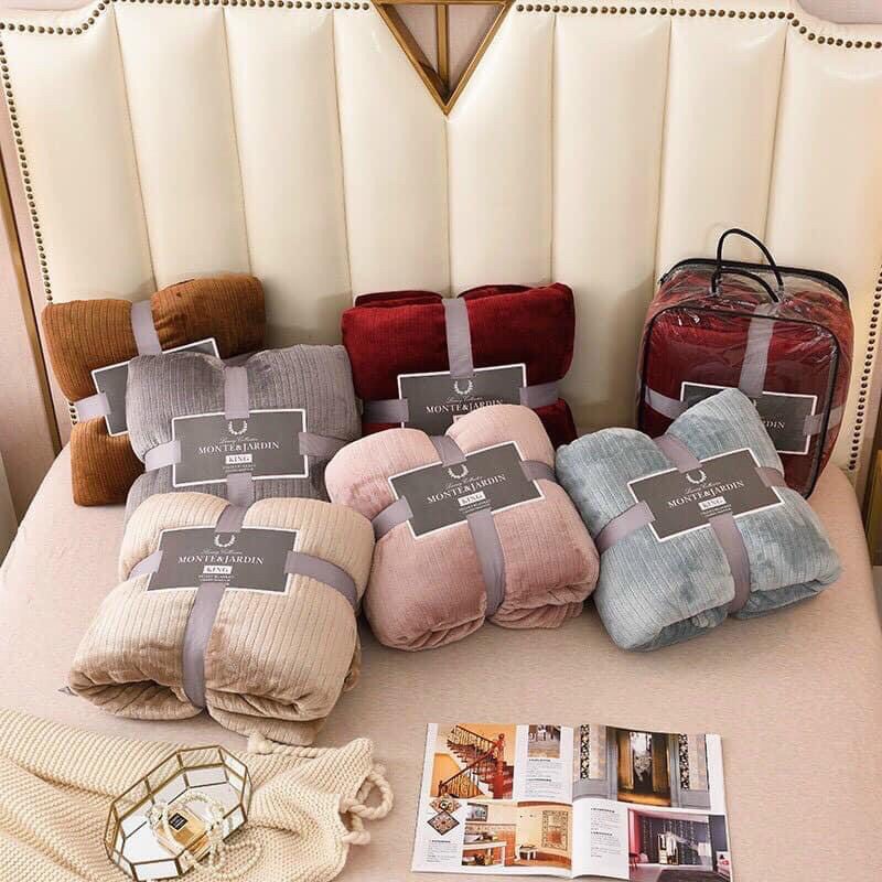 𝗖𝗛𝗔̆𝗡 T. H . Ỏ  𝗕𝗟𝗔𝗡𝗞𝗘𝗧 Doudou