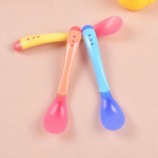 Thìa ăn dặm silicone báo nóng tập xúc cho bé muỗng ăn dặm cảm ứng nhiệt