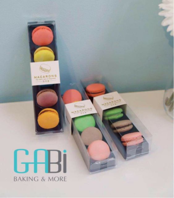 Hộp đựng macaron nắp mica trong