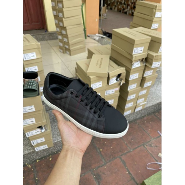 Giày sneaker Burbery