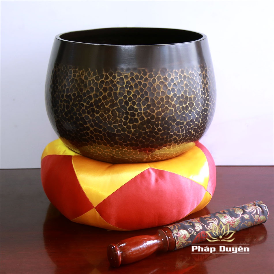 Chuông Đồng Đen Vân Vàng, 10cm - 24cm