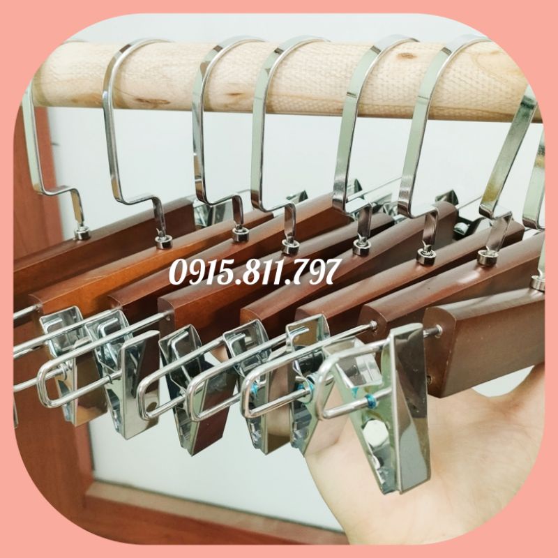 Móc quần áo trẻ em - Kẹp gỗ nâu đầu kẹp inox sáng sang chảnh - Kẹp quần,áo,váy chuyên dùng cho shop,khách sạn,gia đình