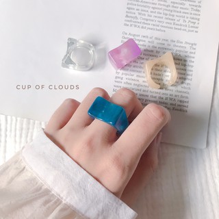 Nhẫn nhựa acrylic bản to sang trọng