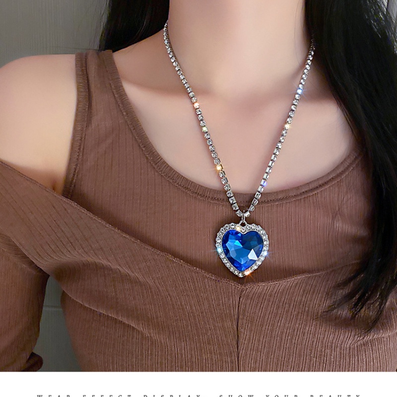 Vòng cổ Mặt Trái Tim Đính Đá Sang Trọng Cho Nữ