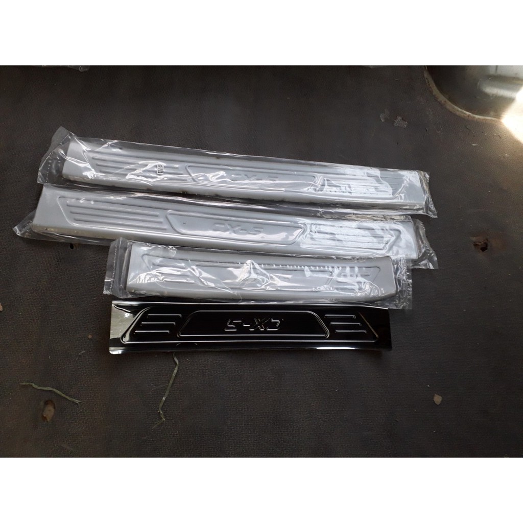 Bộ ốp bậc giẫm Trong titan Mazda Cx5 2016-2021
