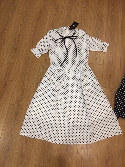 Váy XOÈ CHẤM BI KÈM HÌNH THẬT