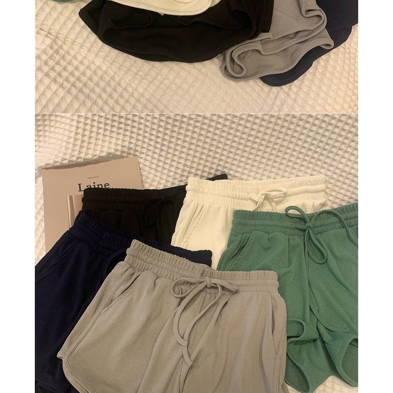 Quần Đùi Thể Thao Phong Cách Hàn Quốc Cho Nữ Dễ Phối Đồ