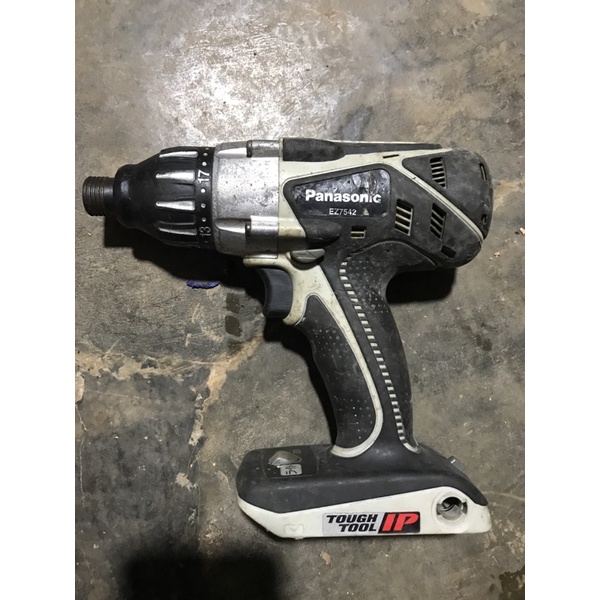 máy vănj vít Panasonic ez7542
