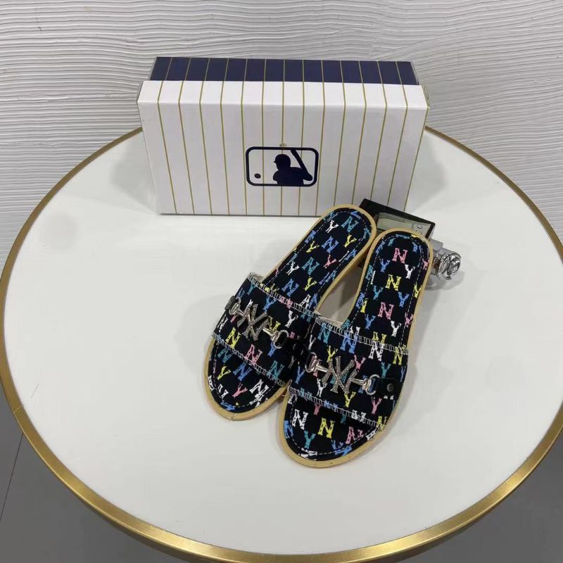 x(ẢNH THẬT) Dép Lê Quai Ngang Khoá Chữ Quai Vải Da Mềm Êm Fullbox Hãng