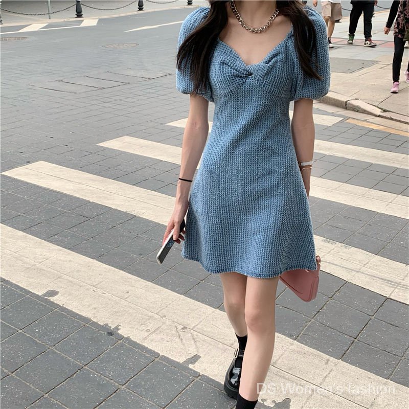 Đầm denim tay phồng dáng ngắn thiết kế ngọt ngào thời trang cho nữ