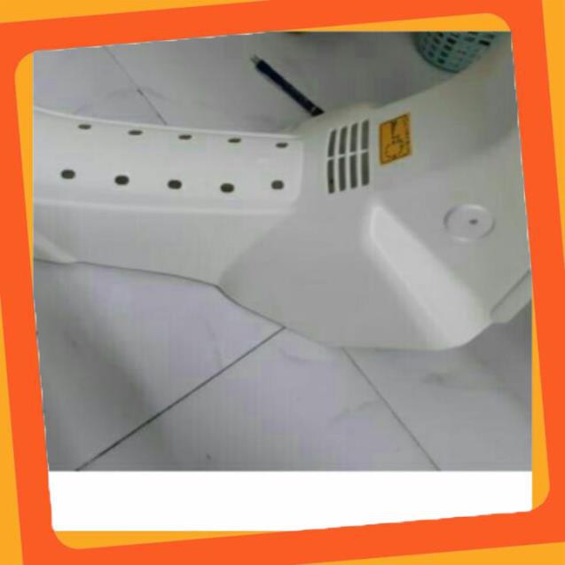 Yếm cắt xe dream đen trắng