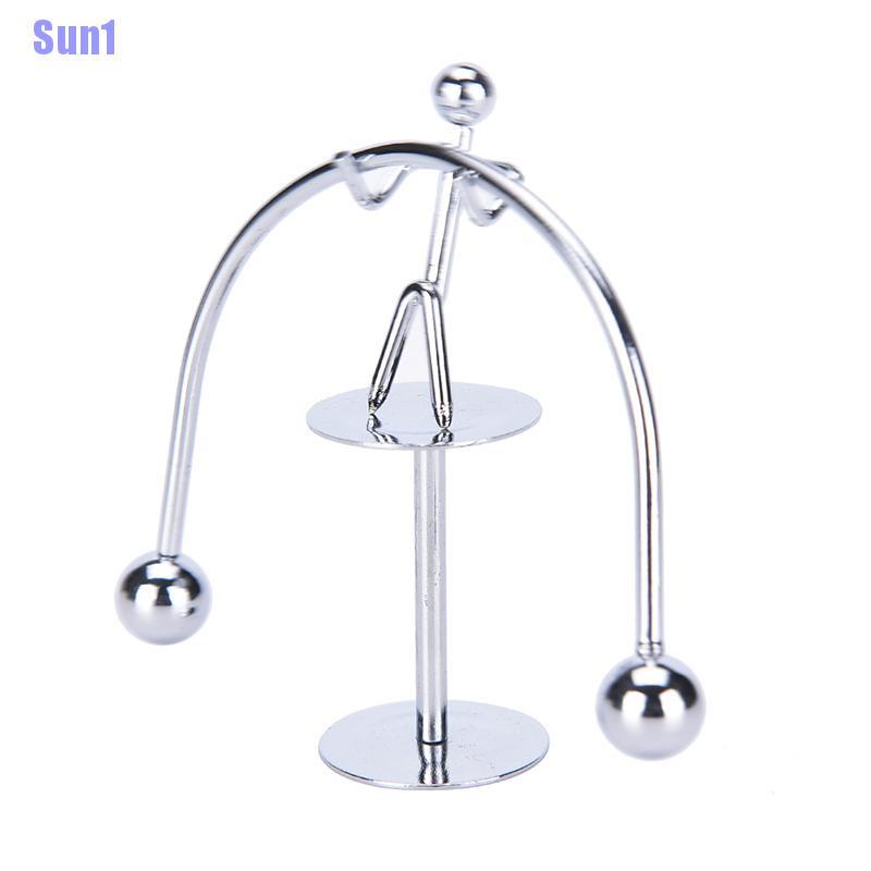 Mô Hình Trang Trí Bàn Chuyển Động 1