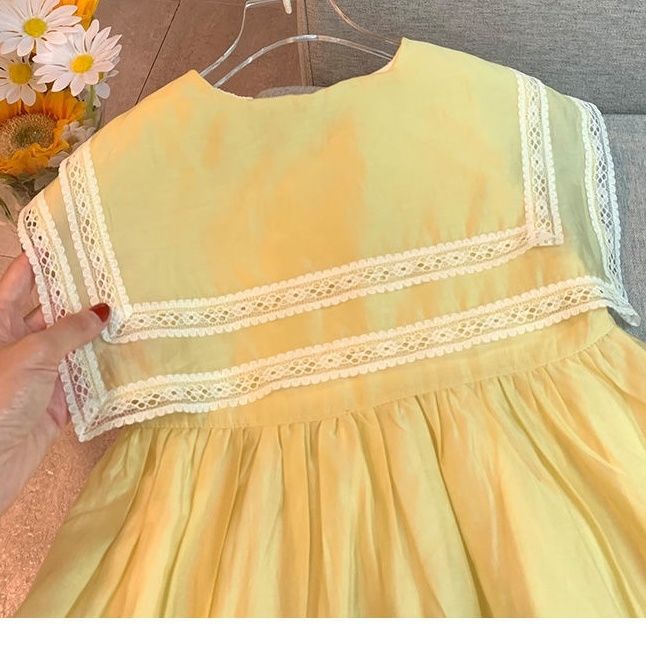 Đầm Công Chúa Không Tay Cổ Hải Quân Màu Trắng Vàng Kiểu Phương Tây Thời Trang Mùa Hè Cho Bé Gái 0328