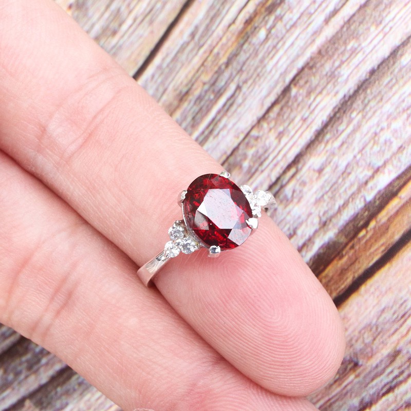 Nhẫn bạc đá garnet