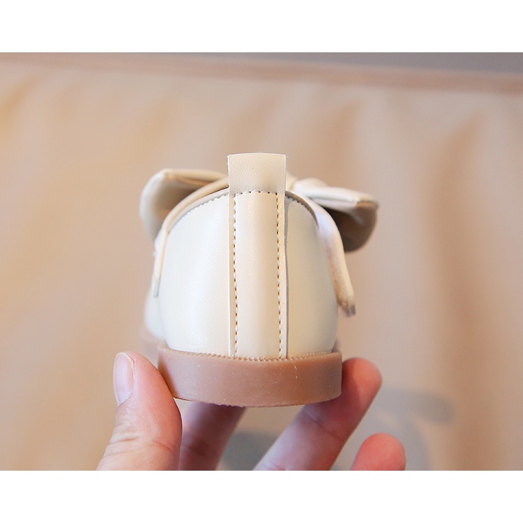 Giày Da Đế Mềm Chống Trượt Đính Nơ Phong Cách Vintage Cho Bé Gái 2-8 Tuổi