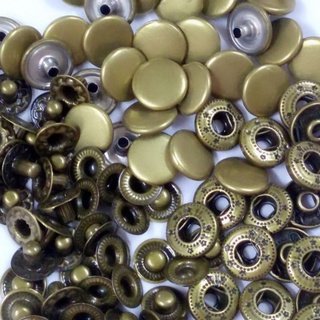 Nút bấm 4 chi tiết (50 bộ)