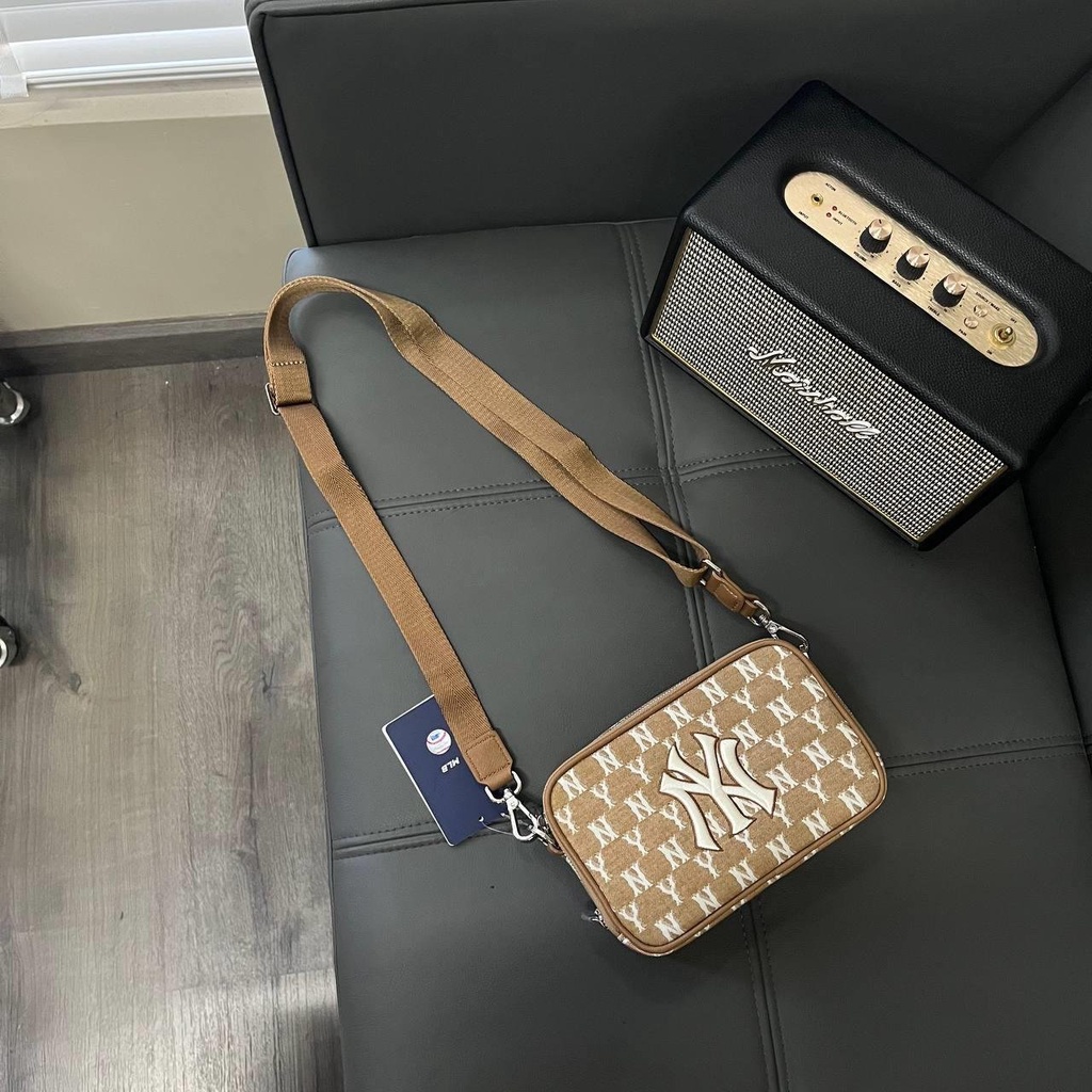 [CHÍNH HÃNG] TÚI MLB ĐEO CHÉO Monogram (Mini) Cross Bag New York Yankees *Beige* - Code: 32BGDM111