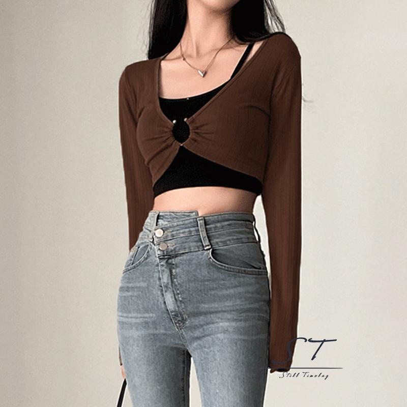 Bộ Áo Croptop Hai Dây Màu Trơn 2 Dây + Áo Sơ Mi Tay Dài Cổ Chữ U Sâu CY03