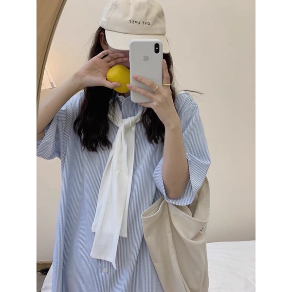 Phong cách Hàn Quốc khăn choàng sọc cổ điển lỏng và mỏng ăn mặc giản dị áo sơ mi dài tay ngắn.
