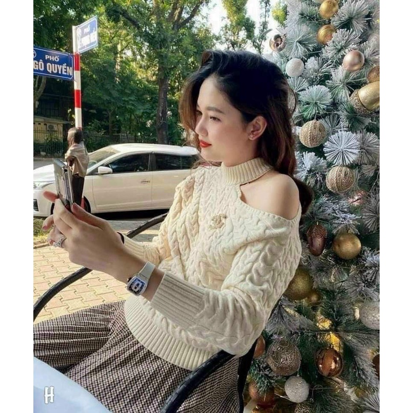 Áo len thừng nữ, áo len lệch vai tay dài form rộng chất len dày dặn mặc mịn phom dễ mặc tông màu trắng xinh Oanh Shop | BigBuy360 - bigbuy360.vn
