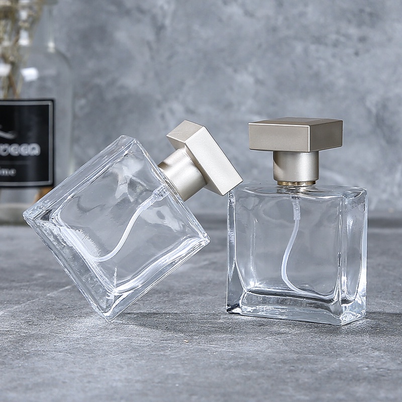 Bình Xịt Nước Hoa Bằng Thủy Tinh Dung Tích 25 / 50ml Tiện Lợi Khi Đi Du Lịch