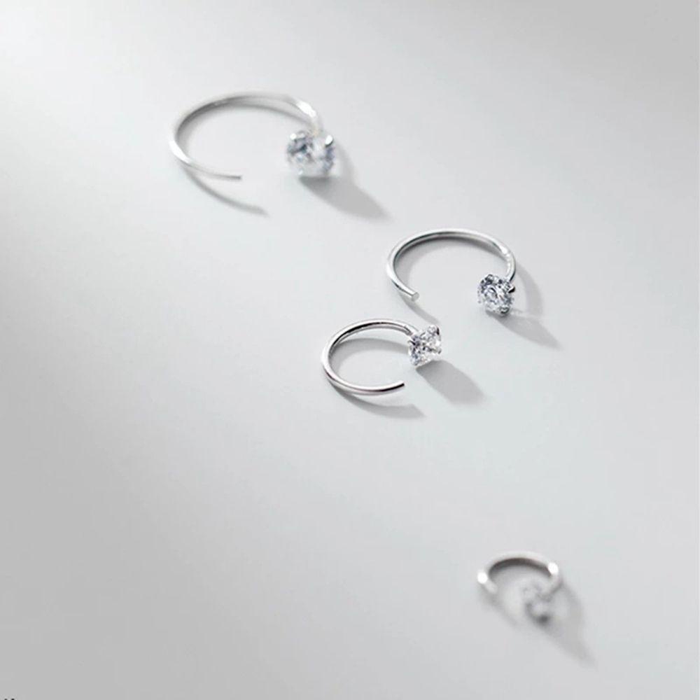 Bông Tai Mạ Bạc Dạng Xỏ Kiểu Dáng Đơn Giản Thời Trang